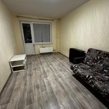 Сдается 1-комнатная квартира, 39 м²