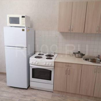 Сдается 1-комнатная квартира, 41 м²
