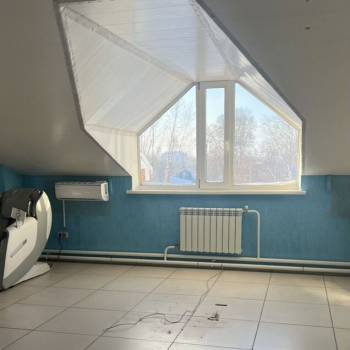 Сдается Нежилое помещение, 300 м²