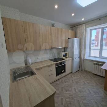 Продается 1-комнатная квартира, 41 м²