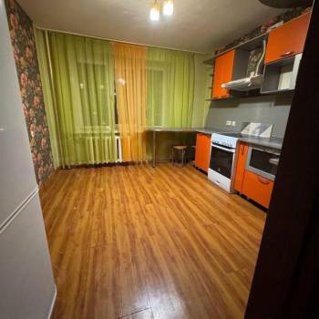 Сдается 2-х комнатная квартира, 70 м²