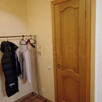 Продается 1-комнатная квартира, 48 м²