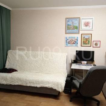 Продается 1-комнатная квартира, 48 м²