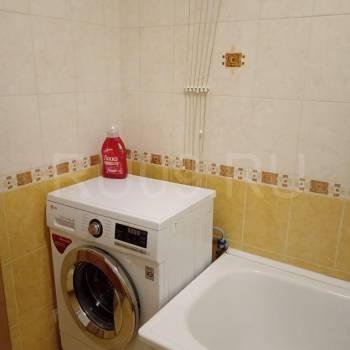 Продается 1-комнатная квартира, 48 м²