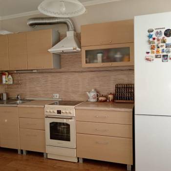 Продается 1-комнатная квартира, 48 м²