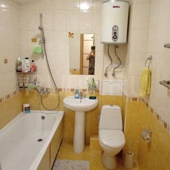 Продается 1-комнатная квартира, 48 м²