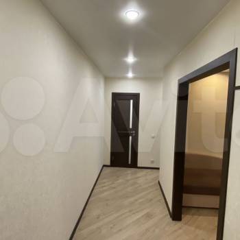 Продается 1-комнатная квартира, 38 м²