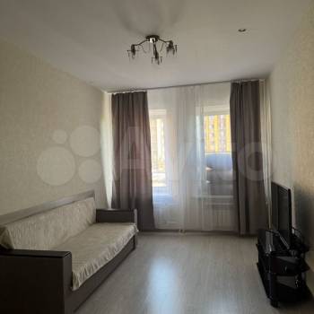 Сдается 1-комнатная квартира, 35 м²