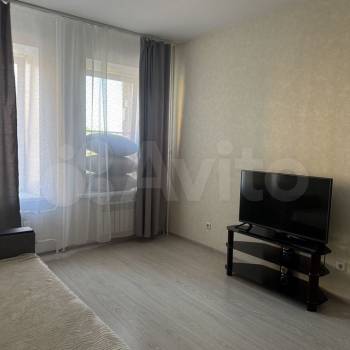 Сдается 1-комнатная квартира, 35 м²