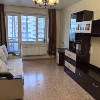 Сдается 1-комнатная квартира, 44 м²