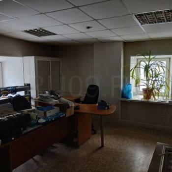 Сдается Нежилое помещение, 196 м²