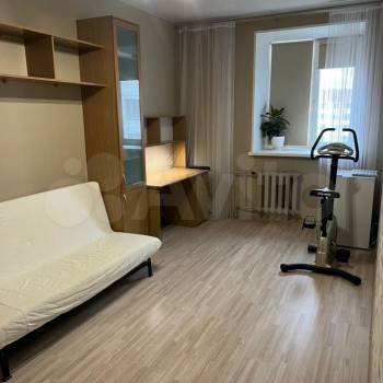 Продается Многокомнатная квартира, 102,2 м²