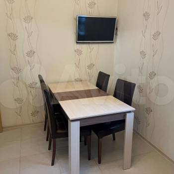 Продается Многокомнатная квартира, 102,2 м²