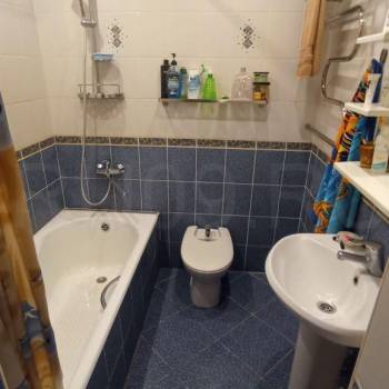 Продается Многокомнатная квартира, 130 м²