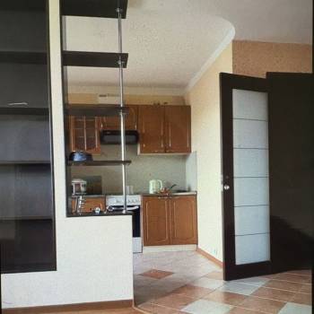 Продается 1-комнатная квартира, 37 м²