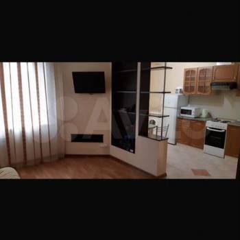 Продается 1-комнатная квартира, 37 м²