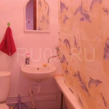 Сдается 1-комнатная квартира, 42 м²