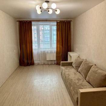 Сдается 1-комнатная квартира, 39 м²