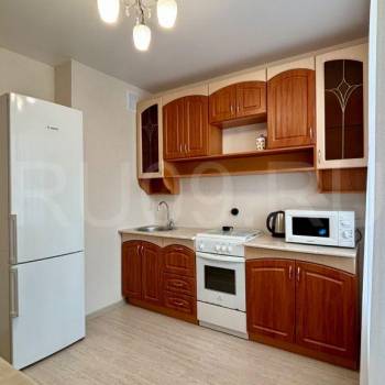 Сдается 1-комнатная квартира, 39 м²