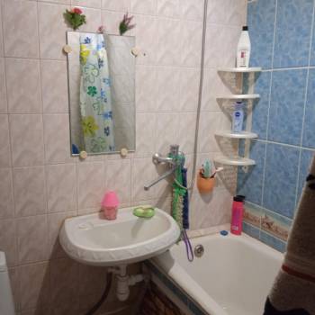 Сдается 1-комнатная квартира, 42 м²