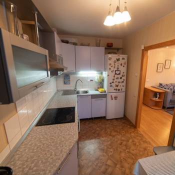 Сдается Многокомнатная квартира, 60 м²