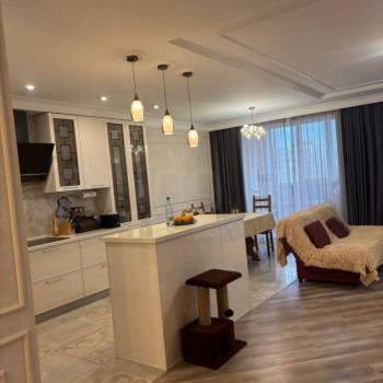Продается Многокомнатная квартира, 153 м²
