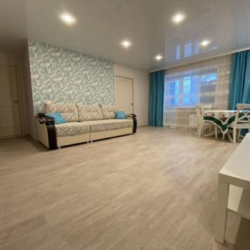 Сдается Многокомнатная квартира, 60 м²