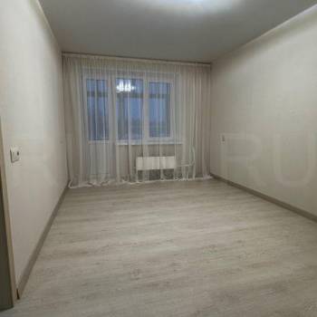 Продается 1-комнатная квартира, 37 м²