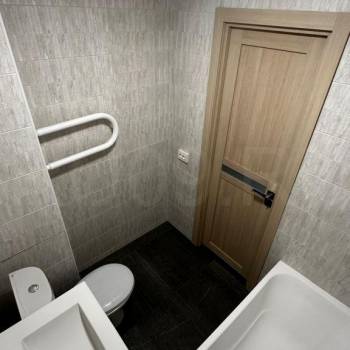 Продается 1-комнатная квартира, 37 м²