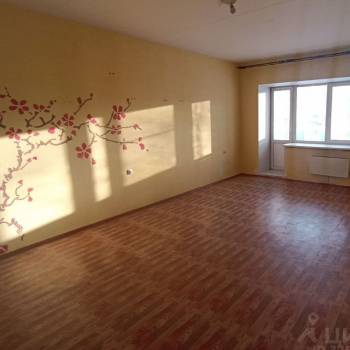 Продается 2-х комнатная квартира, 82,4 м²