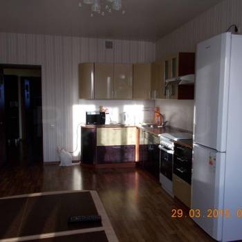 Сдается 2-х комнатная квартира, 100 м²
