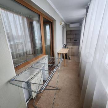 Сдается 1-комнатная квартира, 49 м²