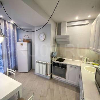 Продается 1-комнатная квартира, 35 м²