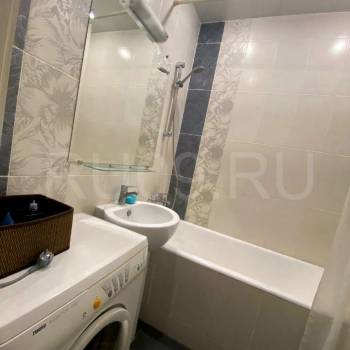 Продается 1-комнатная квартира, 35 м²