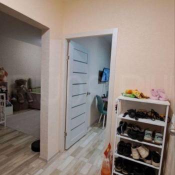 Продается 1-комнатная квартира, 38 м²