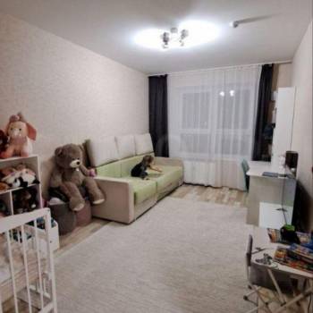 Продается 1-комнатная квартира, 38 м²