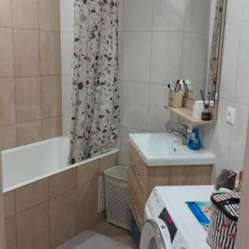 Продается 2-х комнатная квартира, 64 м²