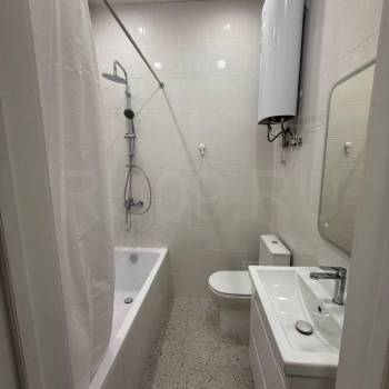 Сдается 1-комнатная квартира, 40 м²