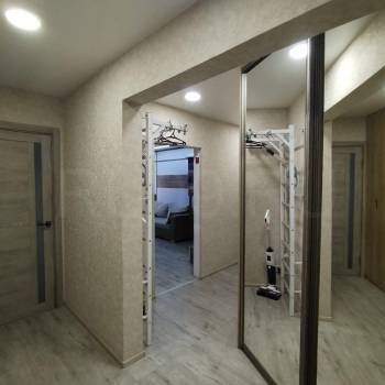 Продается 1-комнатная квартира, 49 м²