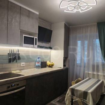 Продается 1-комнатная квартира, 49 м²