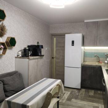 Продается 1-комнатная квартира, 49 м²