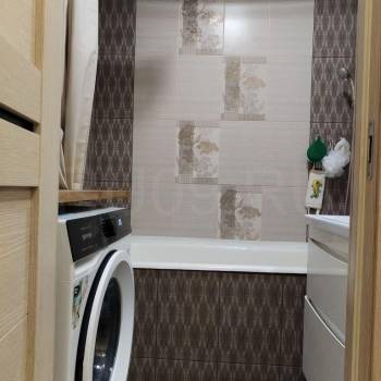 Продается 1-комнатная квартира, 49 м²