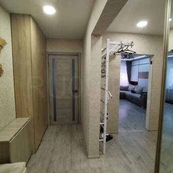 Продается 1-комнатная квартира, 49 м²