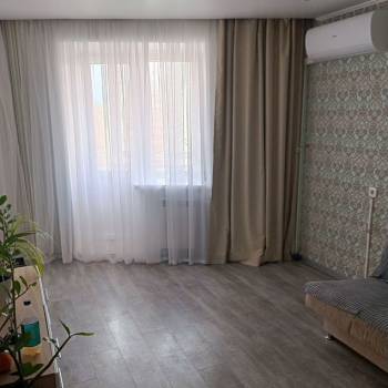 Продается 1-комнатная квартира, 37,5 м²