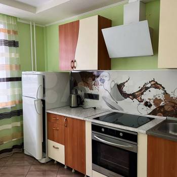 Сдается 1-комнатная квартира, 42 м²