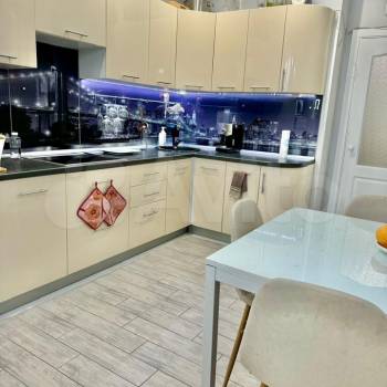 Продается 2-х комнатная квартира, 64 м²