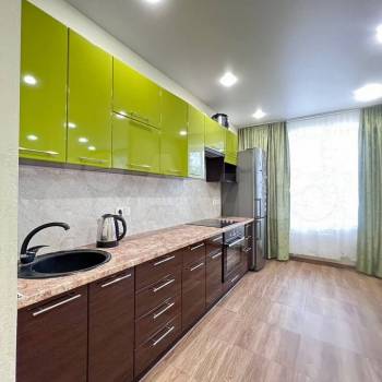 Продается 1-комнатная квартира, 44 м²