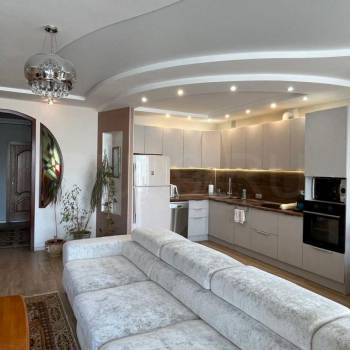Продается Многокомнатная квартира, 119 м²