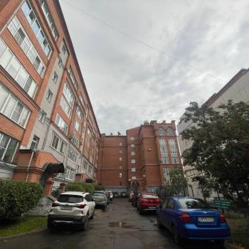 Продается Многокомнатная квартира, 119 м²