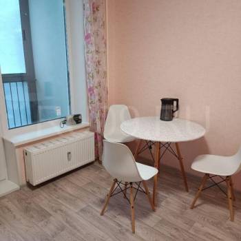 Сдается 1-комнатная квартира, 38 м²